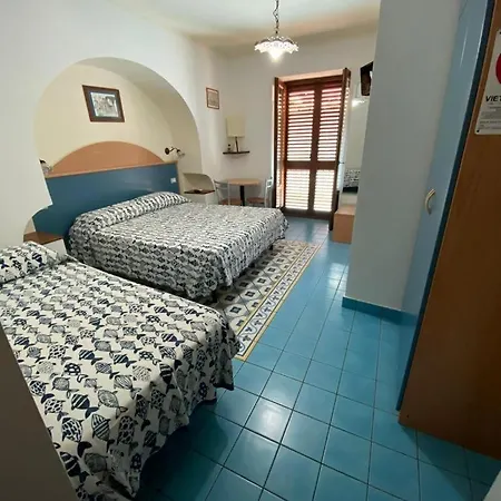 Diana Brown Bed & Breakfast Lipari (Isola Lipari)